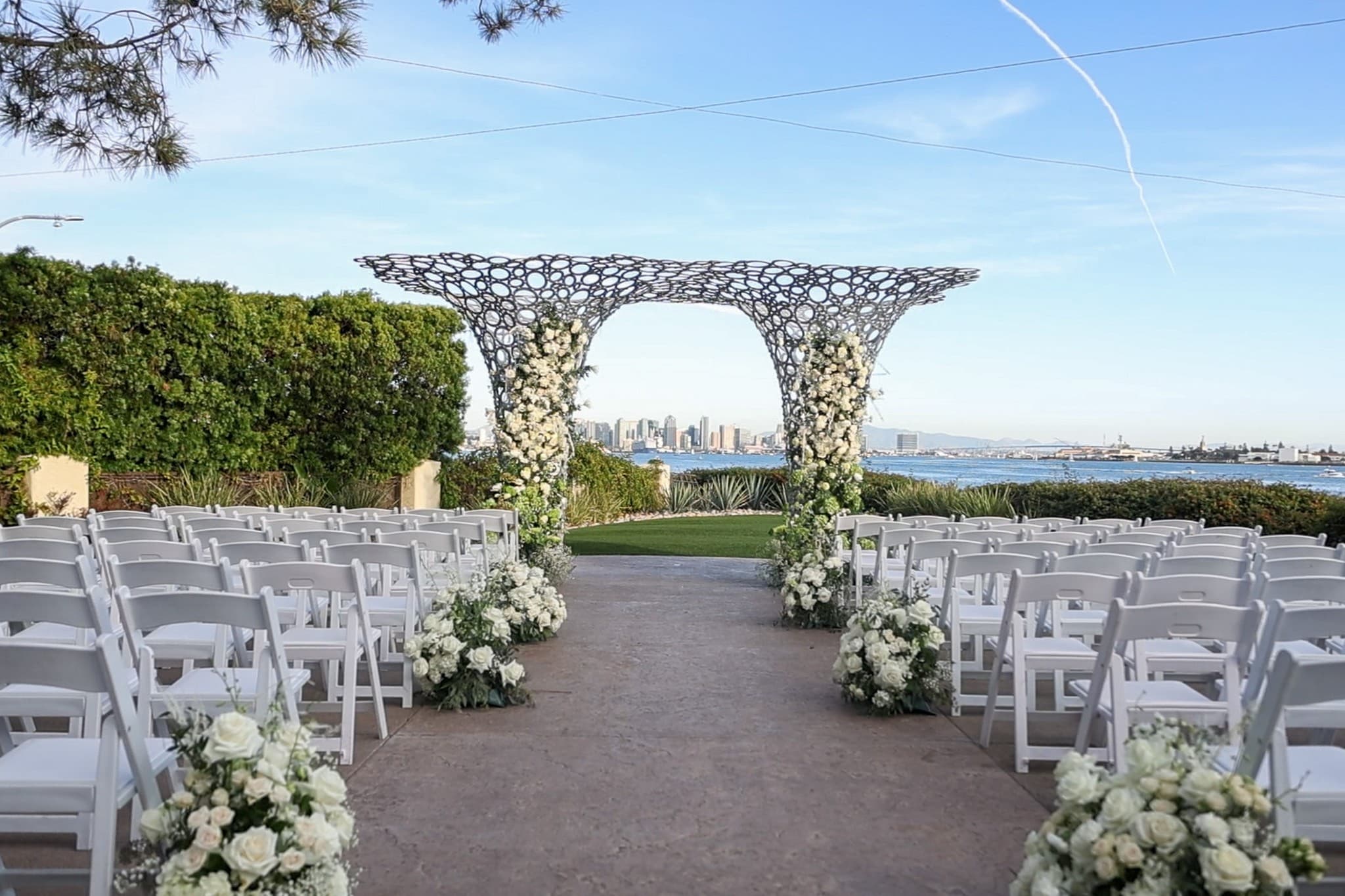 Tom Hams Lighthouse: San Diego Skyline Wedding Venue